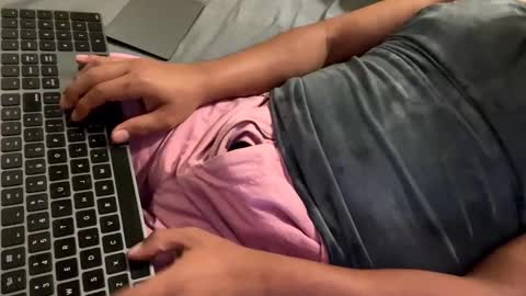 Snapshot of fuklicious chatting on March 4, 12:29 am fuklicious online show from March 4, 12:29 am