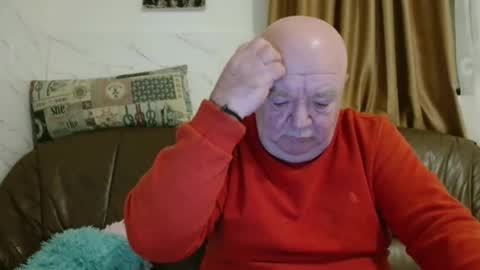 fullballs6 online show from March 10, 2:39 am