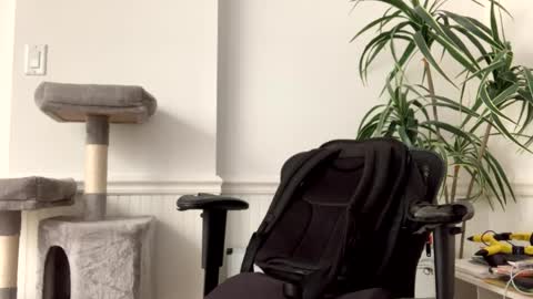 fun4him2018 online show from December 12, 5:26 pm