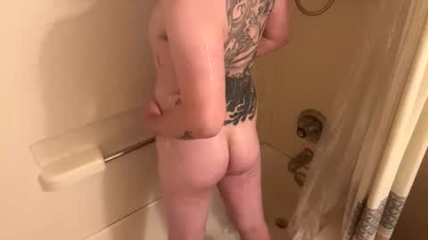 Curious guy showing off online show from November 21, 3:16 am