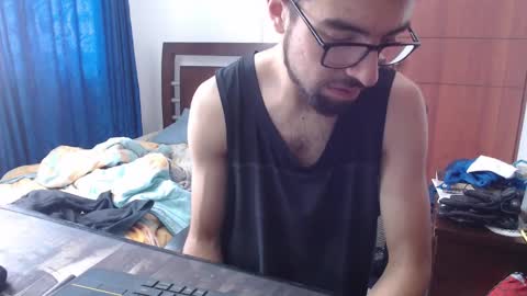 andrew online show from February 26, 3:52 pm