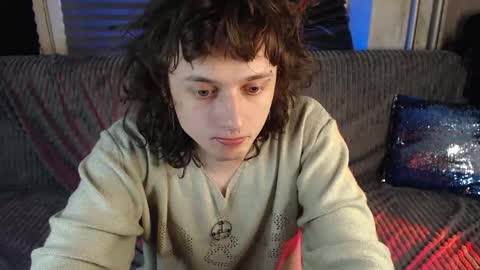 Ian online show from April 22, 4:01 pm