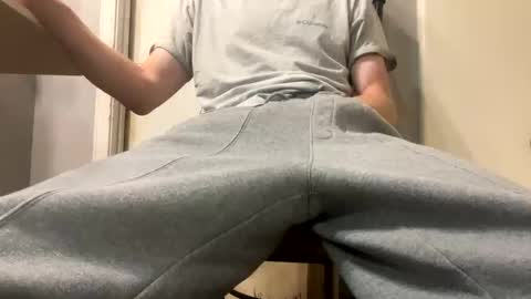 ga_james27 online show from April 20, 4:04 am