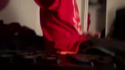 yeeah online show from March 1, 10:34 am