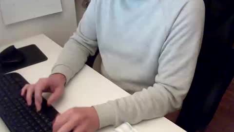 Snapshot of gagjno chatting on October 19, 1:58 pm gagjno online show from October 19, 1:58 pm