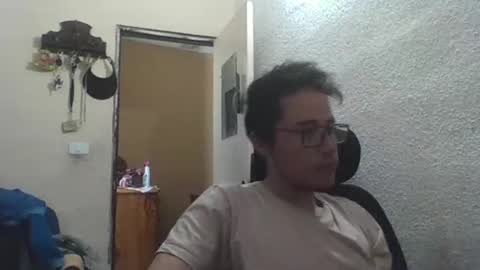 galen_0 online show from December 17, 5:51 am