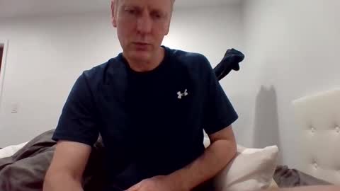 gamerboy200 online show from December 18, 3:35 am