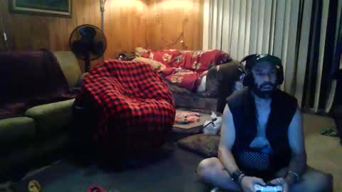 gamerfiend420 online show from November 3, 8:29 am