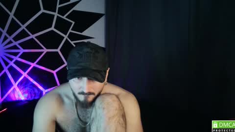 Snapshot of garbel09 chatting on December 4, 7:06 am Chris Dont forget to gift me thumb up Its very important to me and makes me happy AF online show from December 4, 7:06 am