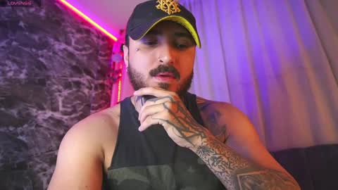 Chris  Dont forget to gift me thumb up Its very important to me and makes me happy AF  online show from April 14, 6:02 am