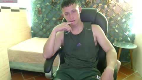 garuo_18 online show from October 28, 3:31 am