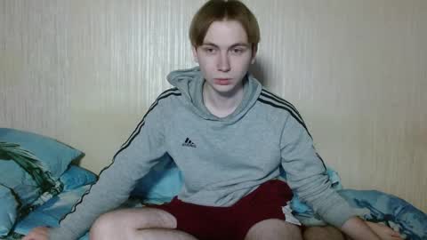 gary_snail33257 online show from November 16, 1:35 pm