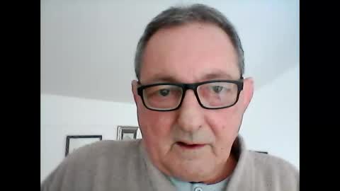 Snapshot of georg1412 chatting on February 10, 7:36 am georg1412 online show from February 10, 7:36 am