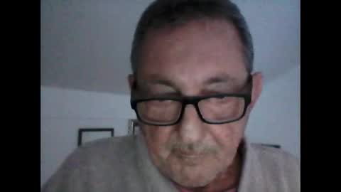 Snapshot of georg1412 chatting on September 24, 4:05 pm georg1412 online show from September 24, 4:05 pm