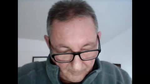 Snapshot of georg1412 chatting on October 24, 3:14 pm georg1412 online show from October 24, 3:14 pm