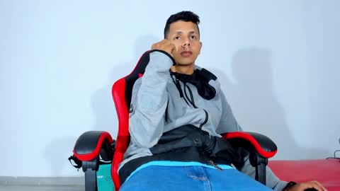 george_bigcock24cm online show from March 8, 11:11 am