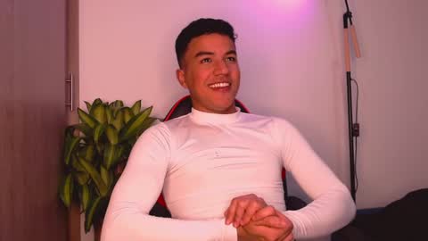 Jorge online show from December 17, 11:27 pm