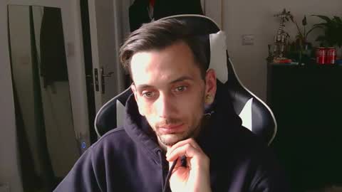 georgek0011 online show from March 31, 4:09 pm