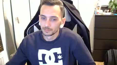 georgek0011 online show from September 28, 7:23 pm