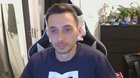 georgek0011 online show from March 16, 12:28 am