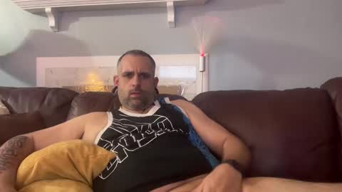 geraldlaj online show from December 16, 2:51 am