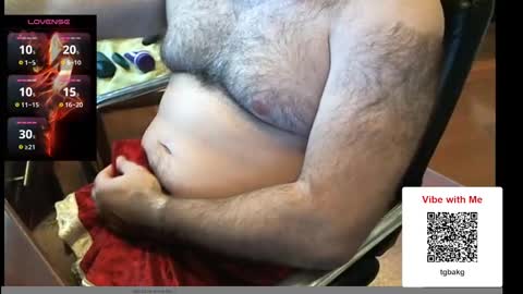 Snapshot of geronimo_431 chatting on December 20, 2:49 pm Daddy Jokes online show from December 20, 2:49 pm