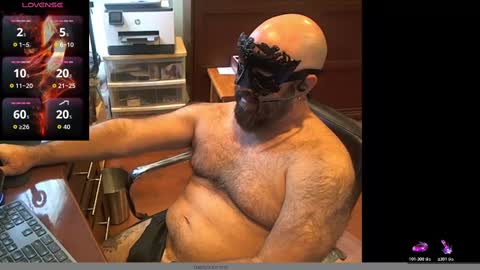 Snapshot of geronimo_431 chatting on October 24, 4:52 pm Daddy Jokes online show from October 24, 4:52 pm