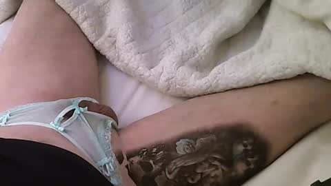 Luscious online show from December 17, 5:04 pm