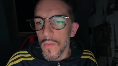 Gigi online show from November 29, 7:54 am