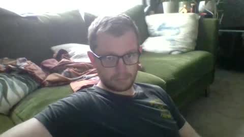 Snapshot of ginwood chatting on February 8, 11:44 am ginwood online show from February 8, 11:44 am