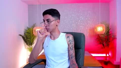 Gio Carangi online show from February 24, 4:24 am