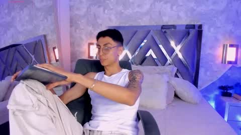 Gio Carangi online show from February 23, 4:14 am