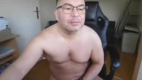 giulio203 online show from February 15, 10:22 am