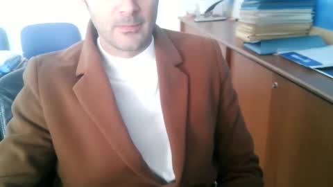 giuseppevai1 online show from December 1, 10:51 am