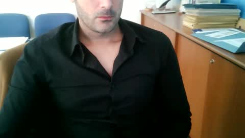 giuseppevai1 online show from October 27, 11:34 am