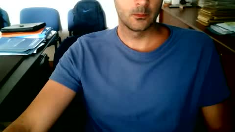 giuseppevai1 online show from June 3, 2:33 pm