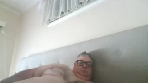 bi Gixxer online show from April 29, 10:05 pm