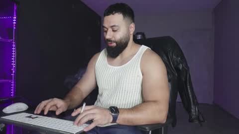 Matthew .. for short call me Matt online show from February 3, 10:26 pm