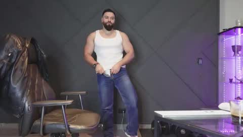 Matthew .. for short call me Matt online show from March 8, 2:04 am