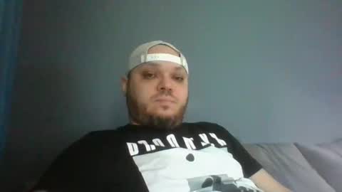 Snapshot of glusgan chatting on March 3, 8:12 am Your boy online show from March 3, 8:12 am