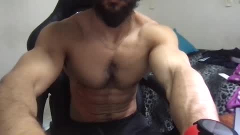 god hunkules online show from February 19, 6:10 pm