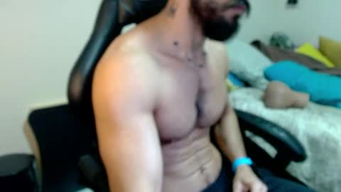 god hunkules online show from March 28, 4:29 pm