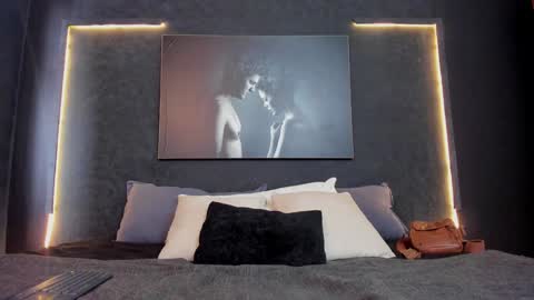 steven online show from December 15, 2:59 pm