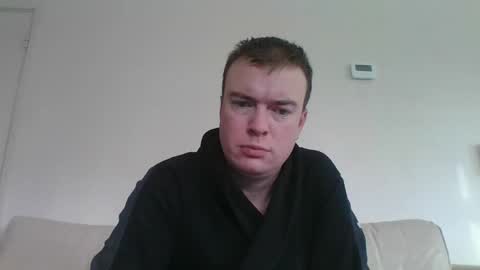 Snapshot of gogo12104 chatting on January 4, 1:10 pm jme online show from January 4, 1:10 pm