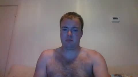 Snapshot of gogo12104 chatting on September 15, 6:09 pm jme online show from September 15, 6:09 pm