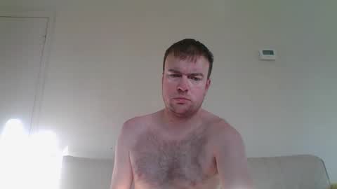 Snapshot of gogo12104 chatting on December 30, 11:37 am jme online show from December 30, 11:37 am