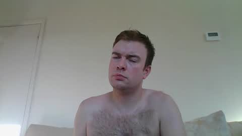 Snapshot of gogo12104 chatting on January 25, 10:40 am jme online show from January 25, 10:40 am