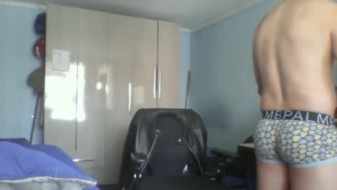 Snapshot of goodfumes chatting on March 6, 7:54 pm goodfumes online show from March 6, 7:54 pm