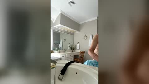 grandpawoody_69 online show from July 10, 2:53 pm