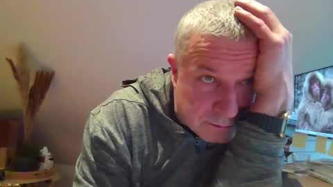 grau197077 online show from February 11, 8:52 am